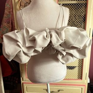 Zara VOLUMINOUS top.